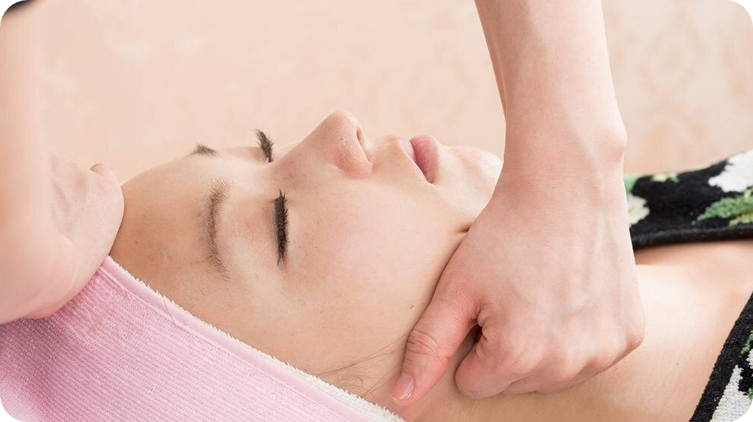 【小顔】【初回限定】ハイパーナイフ20分＋《オルチャン》コルギ＋石膏パック