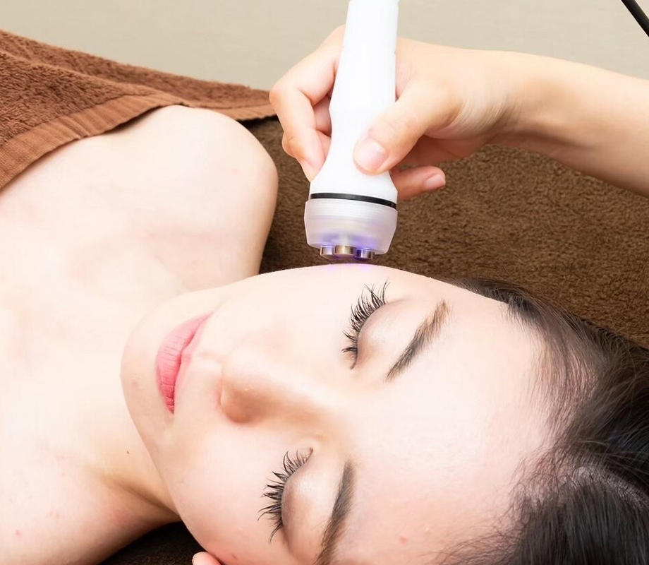 【小顔】【初回限定】ハイパーナイフ20分＋ハイパーシェイプ10分＋石膏パック 60分